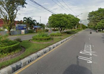 Rencanakan Pembangunan Median Jalan