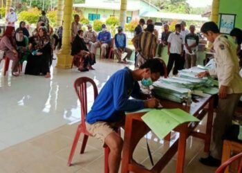 Kantor Pertanahan Pulang Pisau Bagikan Sertifikat Tanah Program PTSL