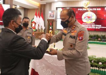 Kapolda Kalteng Ikuti Upacara HUT Satpam Ke - 41 Secara Virtual