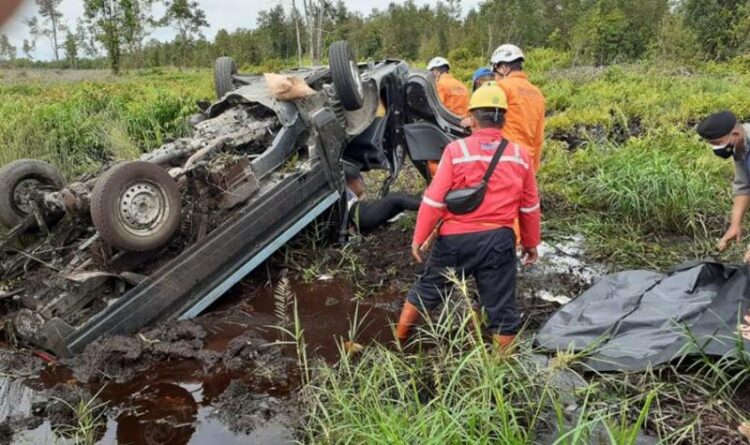 Astaga ! Dua Orang Tewas Kecelakaan di Jalan Trans Kalimantan Pulang Pisau