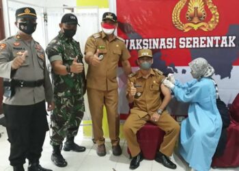 Vaksinasi Booster di Aula Kecamatan Seruyan Hilir