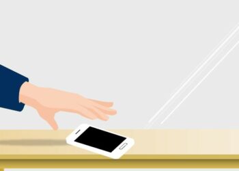 Lupa Tutup Jendela, Dua Unit Handphone Raib