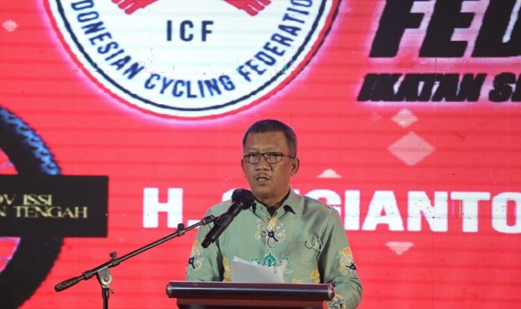 Asisten Pemerintahan dan Kesra Buka Rapat Kerja Pengprov ISSI Kalteng Tahun 2022