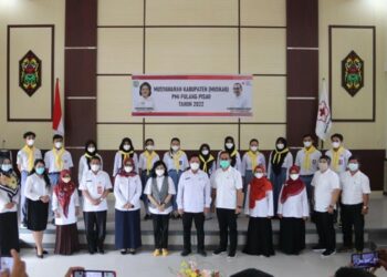 Bupati Pudjiristaty Narang Buka Muscab PMI Pulang Pisau