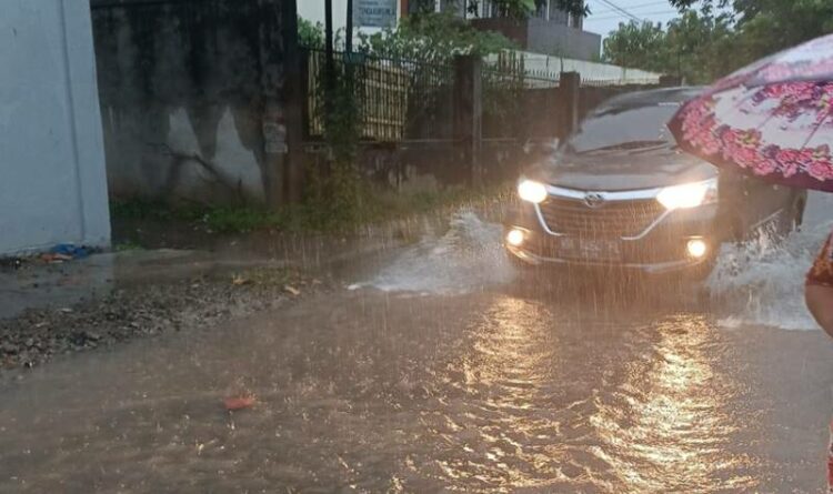 Kondisi banjir di Sampit, belum lama ini