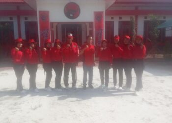 Pengurus DPC PDI Perjuangan menggelar lomba Sicita dalam rangka Hut PDI Perjuangan dan hari perempuan sedunia, Sabtu (26/3/2022).