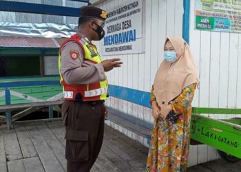 Edukasikan Protokol Kesehatan Kepada Masyarakat.