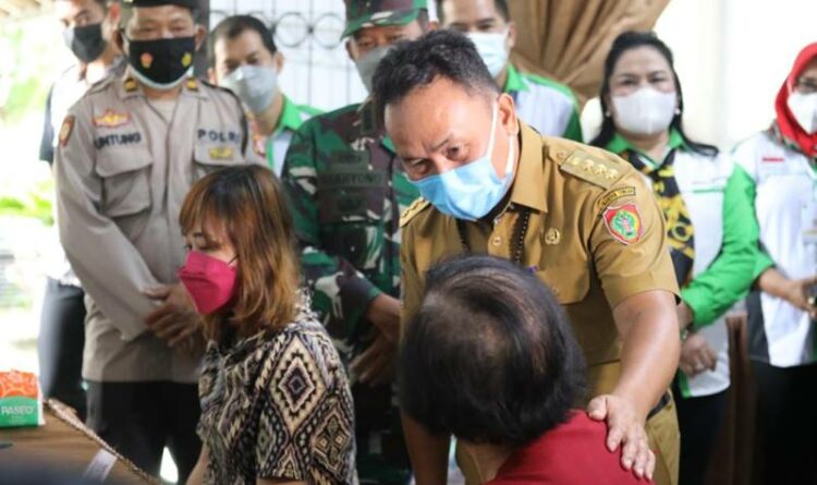 Kadis Kesehatan Suyuti Syamsul : Bapak Gubernur Tekankan Vaksinasi Harus Merata Sampai Pelosok