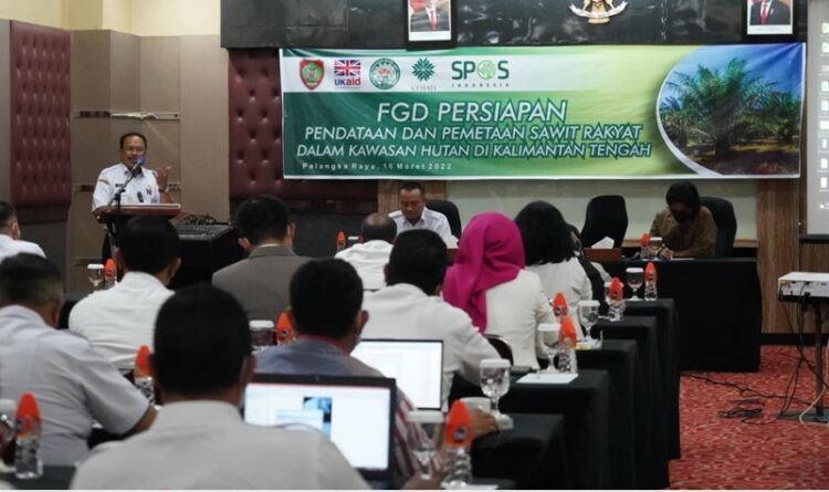 H. Nuryakin saat menyampaikan sambutan pada Rapat Tim Pendataan dan Pemetaan Perkebunan Kelapa Sawit Pekebun yang Terindikasi dalam Kawasan Hutan