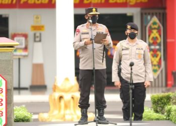 Kapolda Kalteng, Irjen Pol Nanang Avianto, pada saat memimpin apel.