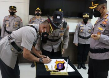 Proses serah terima jabatan Kabag Ops Polresta Palangka Raya