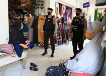 Sat samapta Polres Seruyan Patroli di Pasar Saik Kuala Pembuang