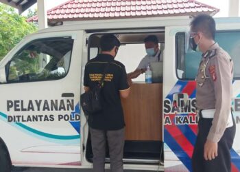 Satlantas Polres Seruyan laksanakan program Samsat Keliling.