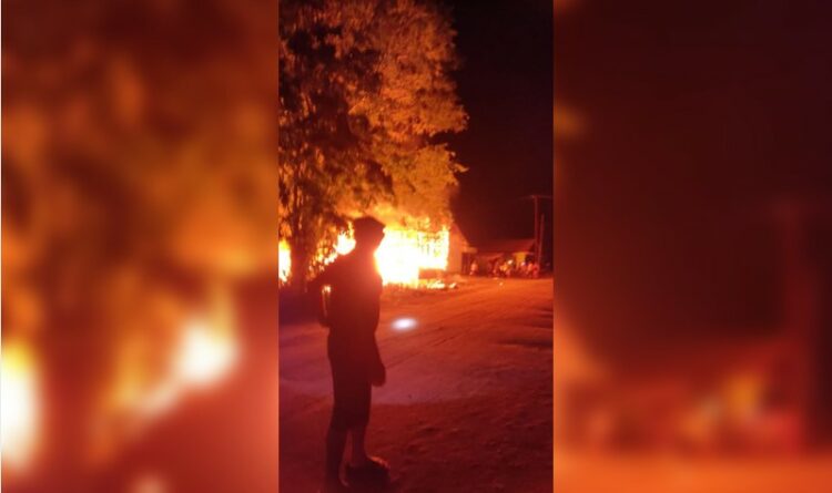 Asik Didalam Rumah, Si Jago Merah Mengamuk