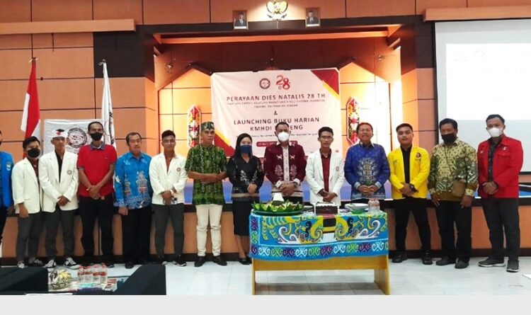 Dies Natalis Ke-28, KMHDI Kalteng Launching Buku Harian