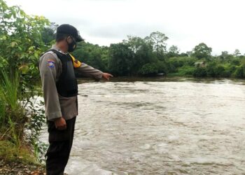 Polsek Seruyan Hulu Laksanakan Cek Debit Air Sungai