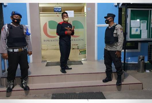Tekan-Kejahatan-di-Bulan-Puasa-Polsek-Hanau-Tingkatkan-Patroli-Malam.jpg 16 April 2022 28 KB 529 x 359 piksel Sunting Gambar Hapus secara permanen Teks Alt