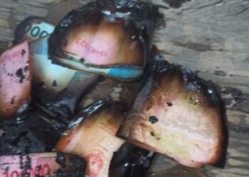 Akibat Rumahnya Terbakar, Uang Rp 12 Juta Jadi Abu