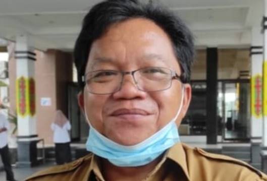 Kepala-Badan-Kesbangpol-Kabupaten-Katingan-GH-Edwar-Doddy-ketika-memberikan-keterangan-pers..jpg 2 Mei 2022 21 KB 529 x 359 piksel Sunting Gambar Hapus secara permanen Teks Alt