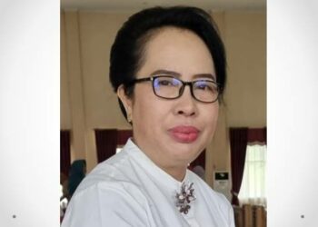 Kepala Dinas Koperasi UKM Perdagangan dan Perindustrian Kabupaten Katingan Henni ketika memberikan keterangan pers, belum lama ini.