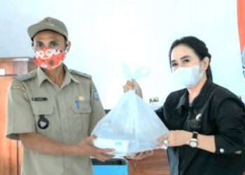 Kaum Perempuan Wajib Saling Beri Dukungan Untuk Sesama