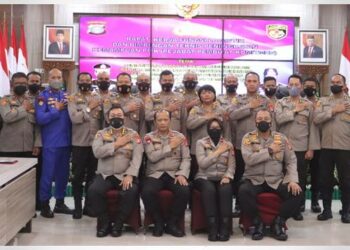 Teks Poto: Kapolda Kalteng, Irjen Pol Nanang Avianto, pada saat poto bersama peserta Rakernis Fungsi Logistik.