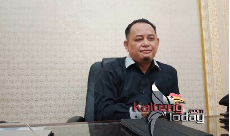 Keterangan : Ketua KPU Provinsi Kalteng, Harmain.