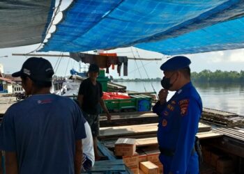 Patroli Satpolairud Polres Seruyan Himbau Masyarakat Terapkan Prokes Covid-19