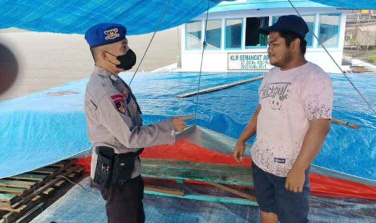 Satpolairud Polres Seruyan Berikan Imbauan Kamtibmas Kepada Masyarakat