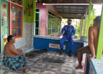 Satpolairud Polres Seruyan Himbau Masyarakat Patuhi 5 M Prokes Covid-19