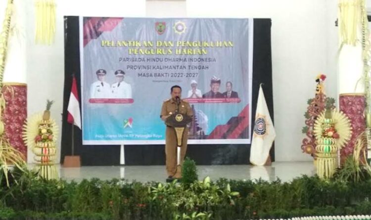 Sekda Kalteng H. Nuryakin ; Hadiri Pelantikan Pengurus Parisada Hindu Dharma Indonesia Provinsi Kalimantan Tengah