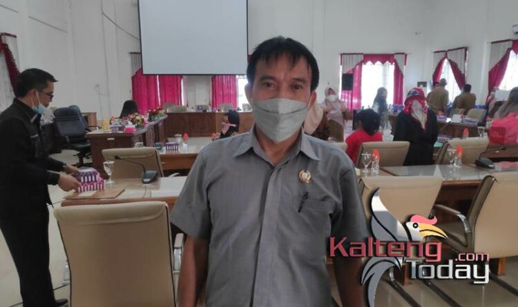 Ketua Komisi III DPRD Kabupaten Barito Selatan, Hermanes SE (shan)