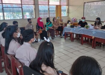 Tim PIK-R Kahinje Atei SMPN 1 Palangka Raya Masuk Nominasi 3 Besar Tingkat Nasional
