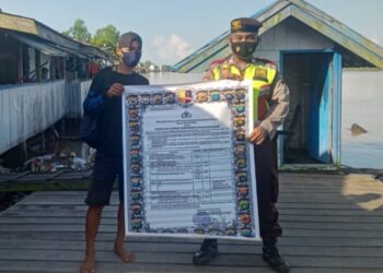 Datangi Warga, Personil Polsek Katingan Tengah Sosialisasi Larangan Penambangan Ilegal