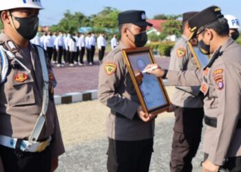 Polres Katingan Lakukan PTDH