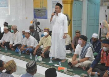 Bupati Seruyan Yulhaidir saat menyampaikan sambutan pada kegiatan Buka Puasa Bersama di Masjid Al-Mubarok