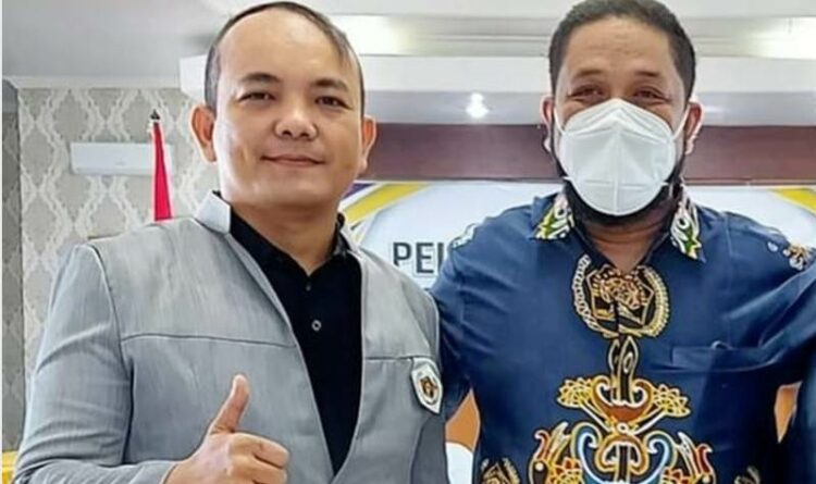 Foto - Ketua PWI Barito Selatan, Julius M Sinaga bersama Ketua PWI Provinsi Kalimantan Tengah (ist)