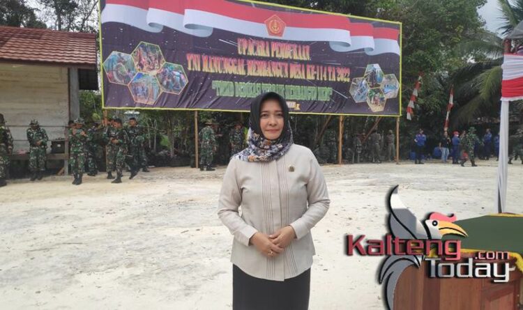 Foto - Wakil Ketua I DPRD Kabupaten Barito Selatan, Hj Nyimas Artika (shan)