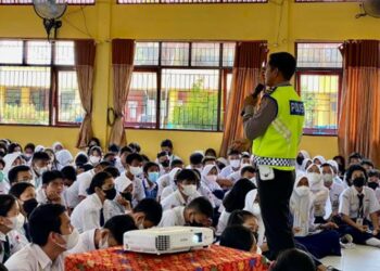 Ditlantas Polda Kalteng Edukasi Tertib Berlalu Lintas Bagi Pelajar