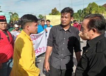 wan Terima Draf Tuntutan Masa Aksi Gemara