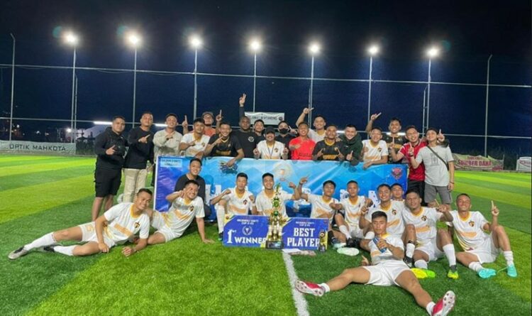 Tim Binaan Kapolda Kalteng Raih Juara Turnamen Mini Soccer Rajawali Sakti Cup U-23 2022