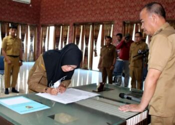 Yulhaidir Kembali Lantik Pejabat Pemkab Seruyan