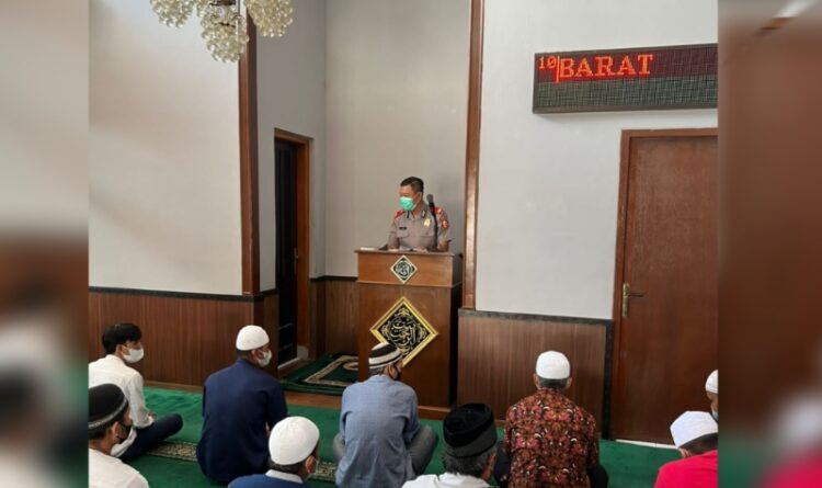 Polisi Ceramah di Masjid, Sampaikan Harkamtibmas