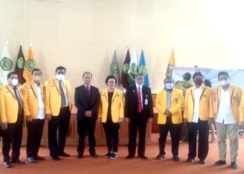 Terpilih Sebagai Rektor UPR, Prof Salampak Minta Hindari Tradisi Ini