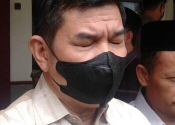 Bupati Bartim Ampera Mebas