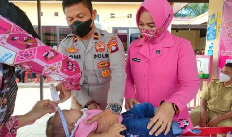 Posyandu Kemala Bhayangkari Polsek Seruyan Hilir Berikan layanan Gratis Bagi Warga
