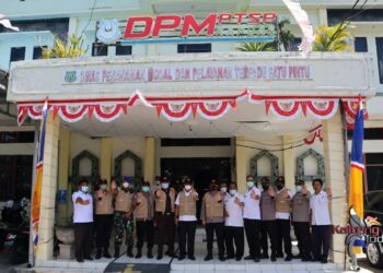 Keterangan foto: Tim Sabet Pungli Kabupaten Kapuas sambangi kantor Pertanahan Kabupaten Kapuas. (Djim KT)