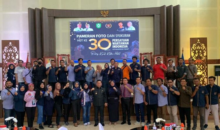 Acara HUT Ke-30 Persatuan Wartawan Indonesia yang digelar PWI Kabupaten Kotawaringin Timur, Kamis (1/9/2022)