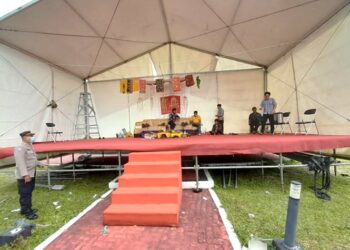 Polresta Palangka Raya Pastikan Keamanan Ritual Adat Dayak Renovasi Bundaran Besar