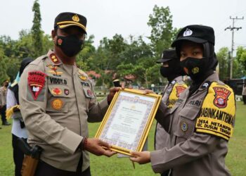 Harapan Tersematkan di Pundak Para Srikandi Polwan